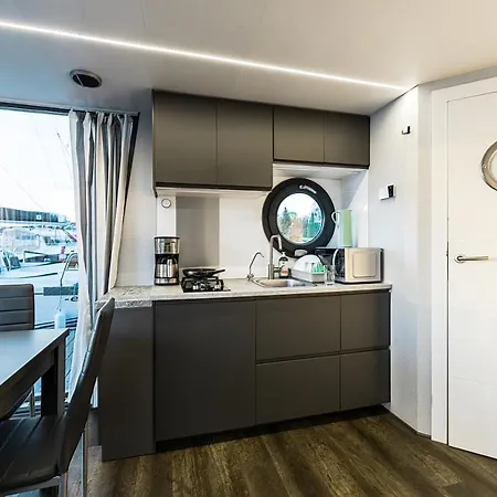 Na Wodzie Topiko Czarter Przy Ognisty Ptak