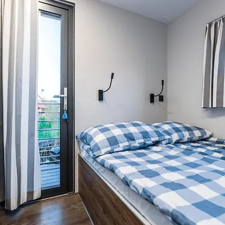 Na Wodzie Topiko Czarter Przy Ognisty Ptak Apartment