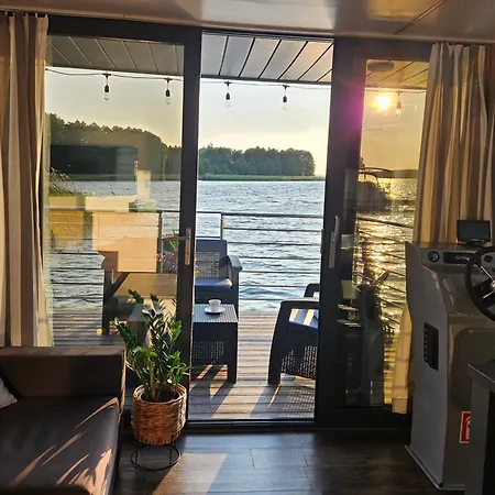 Na Wodzie Topiko Czarter Przy Ognisty Ptak