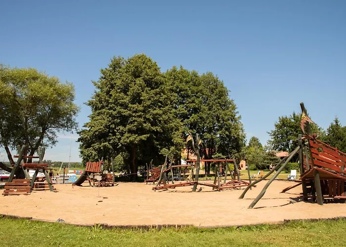 Na Wodzie Topiko Czarter Przy Ognisty Ptak *