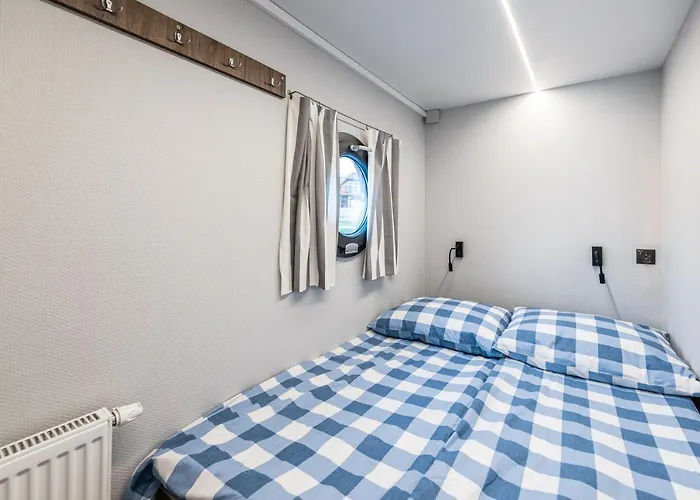 Na Wodzie Topiko Czarter Przy Ognisty Ptak Apartment *