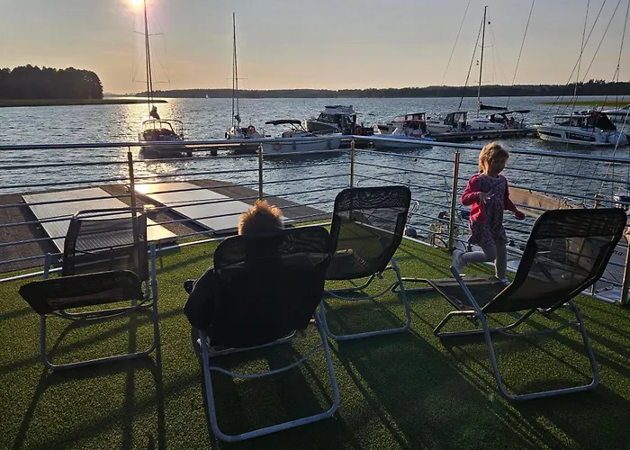 Na Wodzie Topiko Czarter Przy Ognisty Ptak Apartment